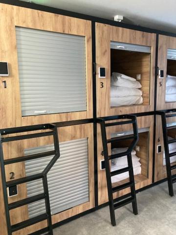 Capsule Hostel Andel Centre Spirit Praha Eksteriør bilde